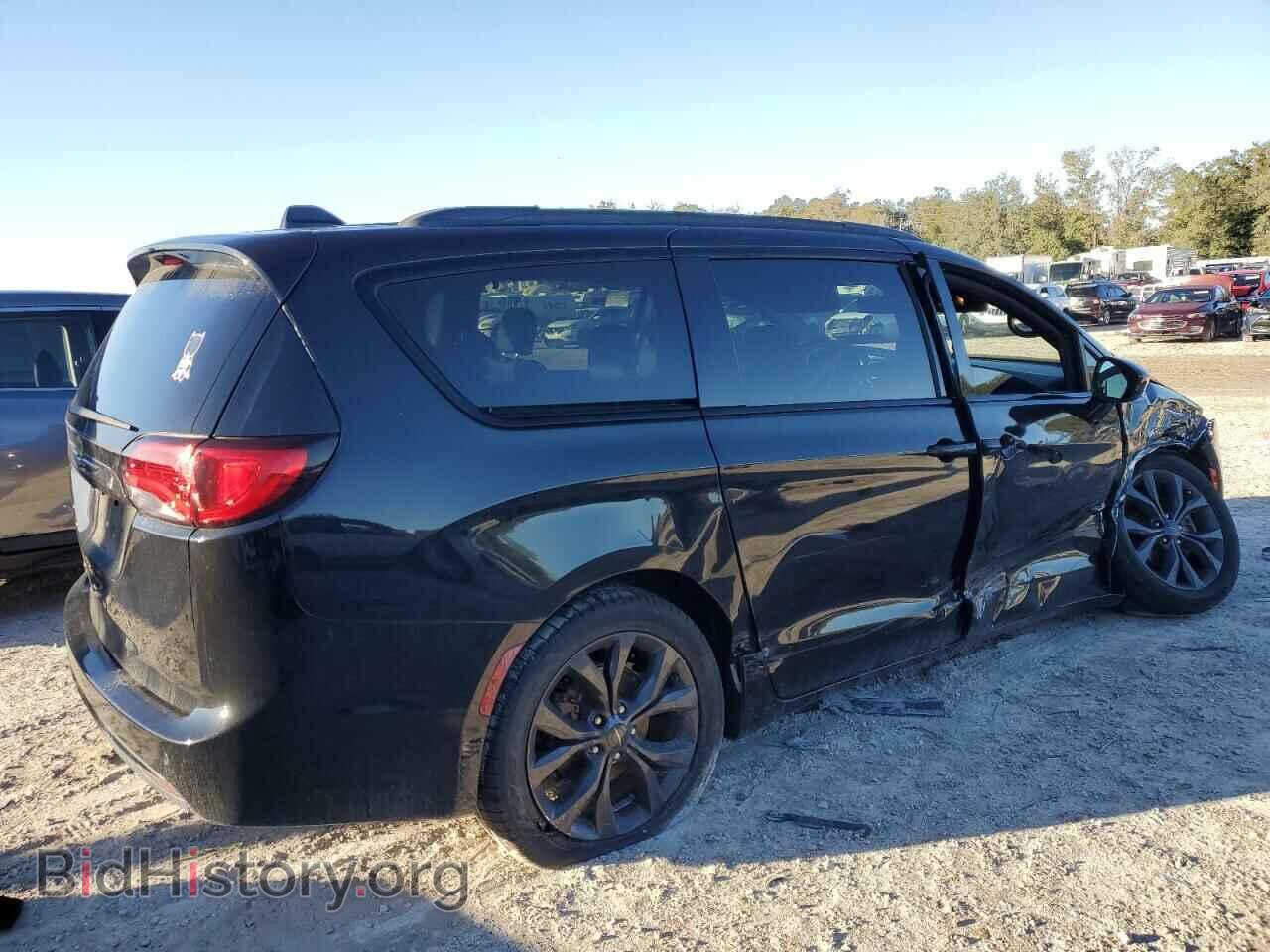 2018 CHRYSLER PACIFICA - VIN: 2C4RC1BG2JR247817 - Фото 3