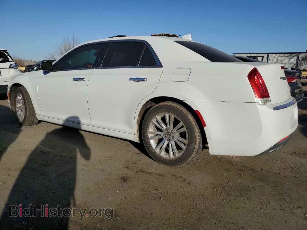 2017 CHRYSLER 300 - VIN: 2C3CCAEG8HH565298 - Фото 2