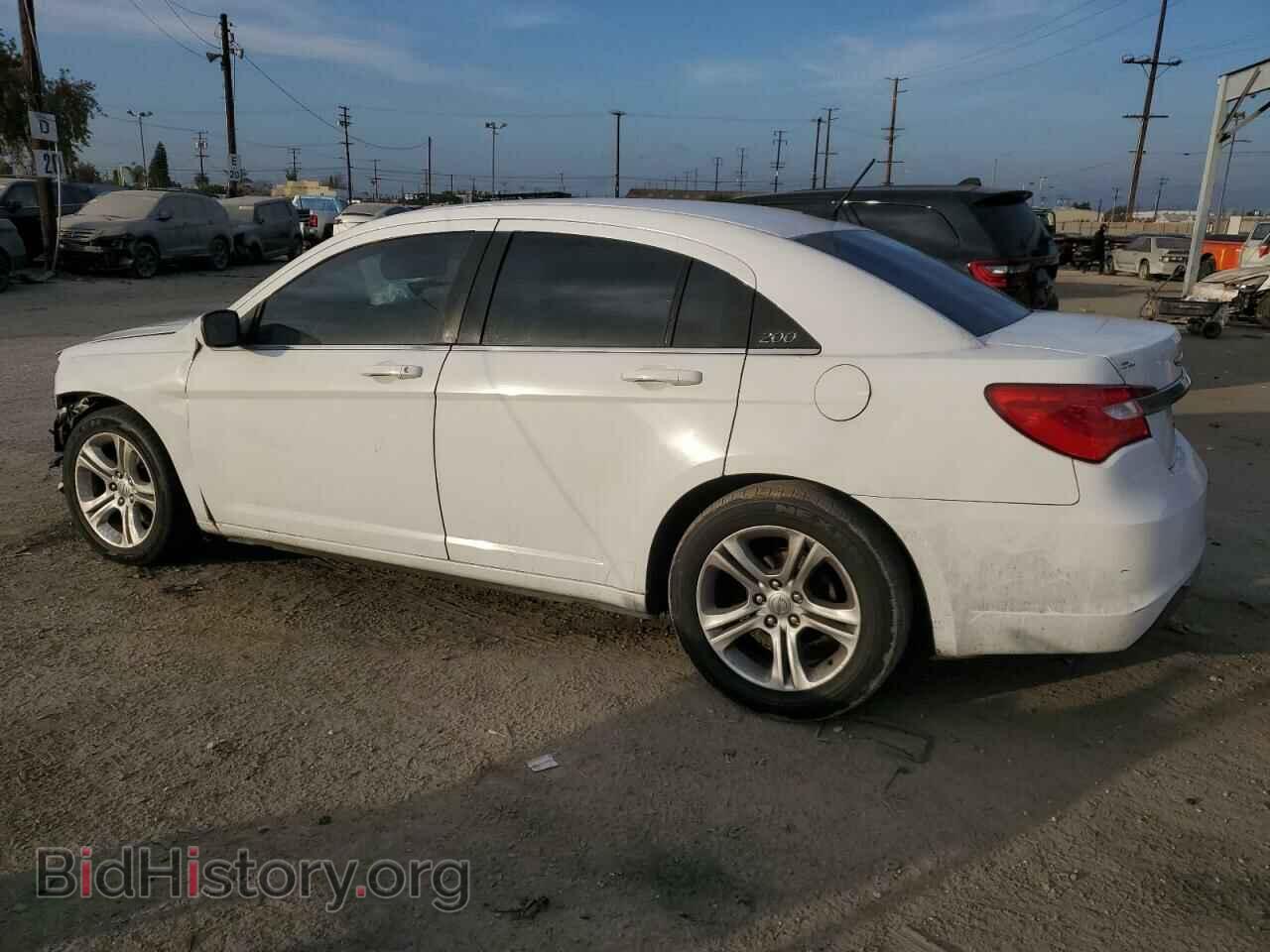 2014 CHRYSLER 200 - VIN: 1C3CCBAB2EN142512 - Фото 2