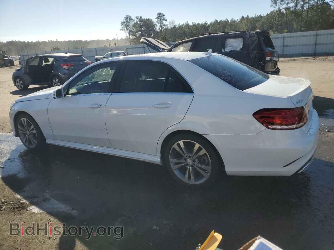 2015 MERCEDES-BENZ E-CLASS - VIN: WDDHF5KB2FB090977 - Фото 2