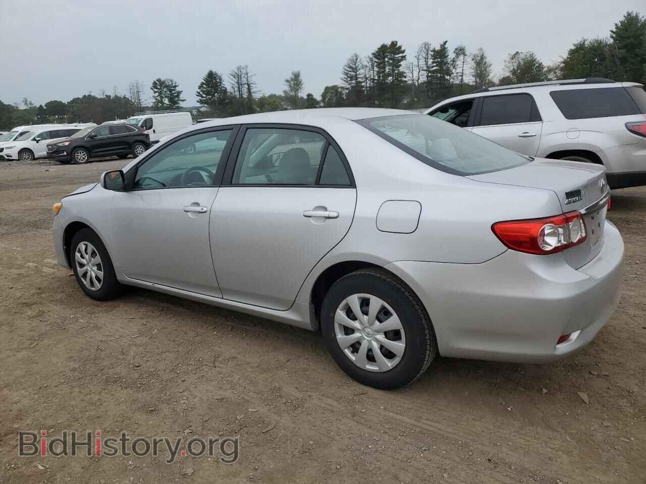 2011 TOYOTA COROLLA - VIN: 2T1BU4EE0BC700120 - Фото 2