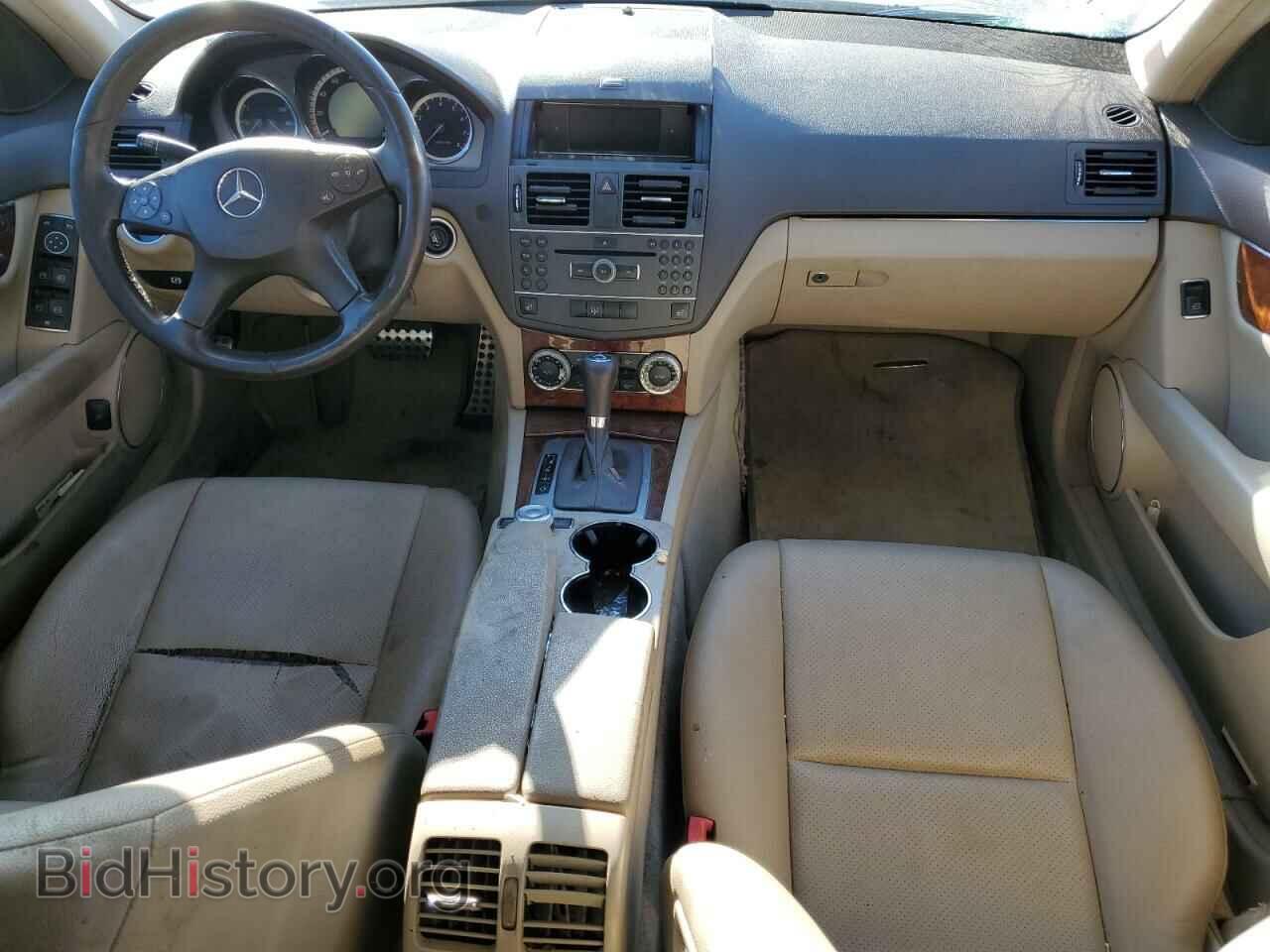 2011 MERCEDES-BENZ C-CLASS - VIN: WDDGF8BB1BF655221 - Фото 8