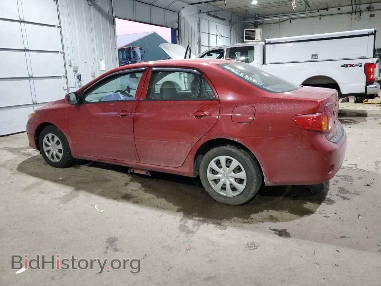 2010 TOYOTA COROLLA - VIN: 1NXBU4EE8AZ337935 - Фото 2