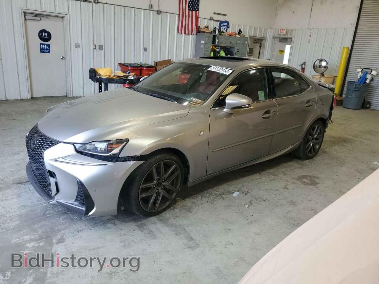 Photo JTHBA1D26J5064392 - LEXUS IS 2018
