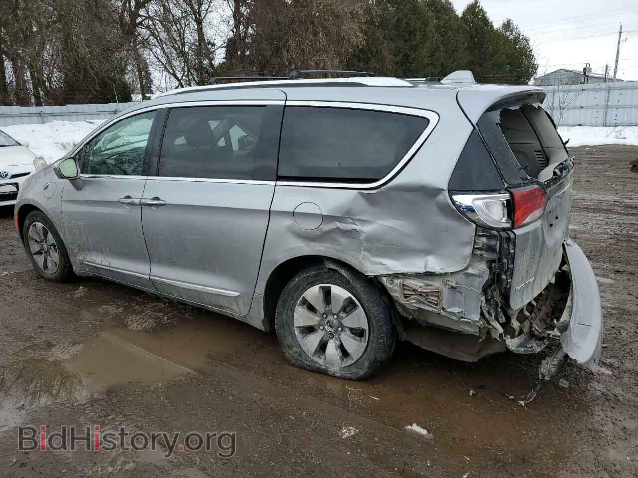 2018 CHRYSLER PACIFICA - VIN: 2C4RC1N7XJR213233 - Фото 2