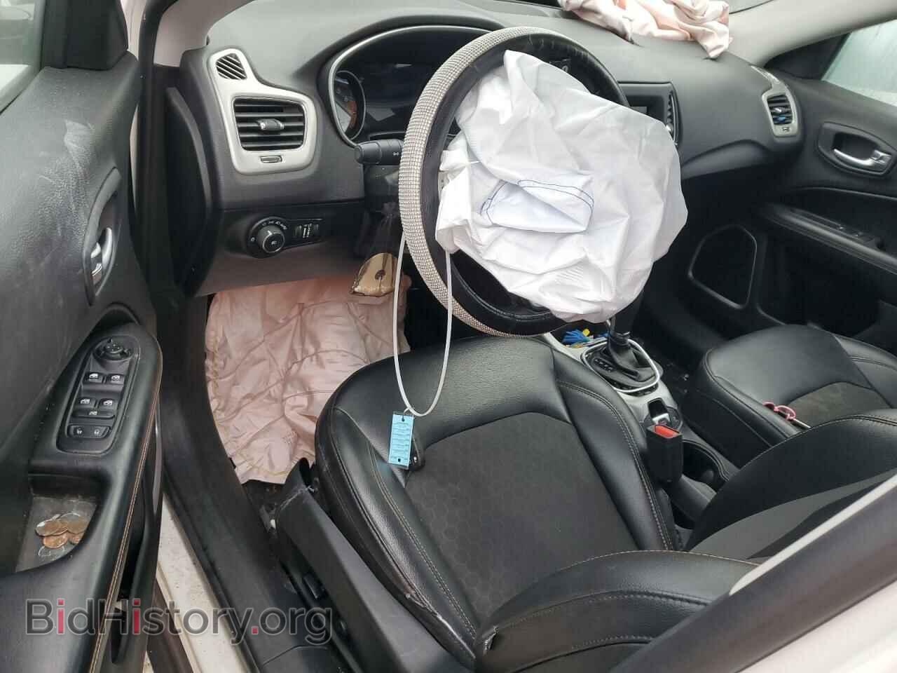 2019 JEEP COMPASS - VIN: 3C4NJCBB2KT727200 - Фото 8