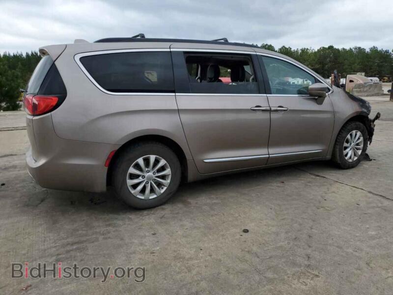 2017 Chrysler PACIFICA (VIN 2C4RC1BG5HR535762) — photo 3 of 14