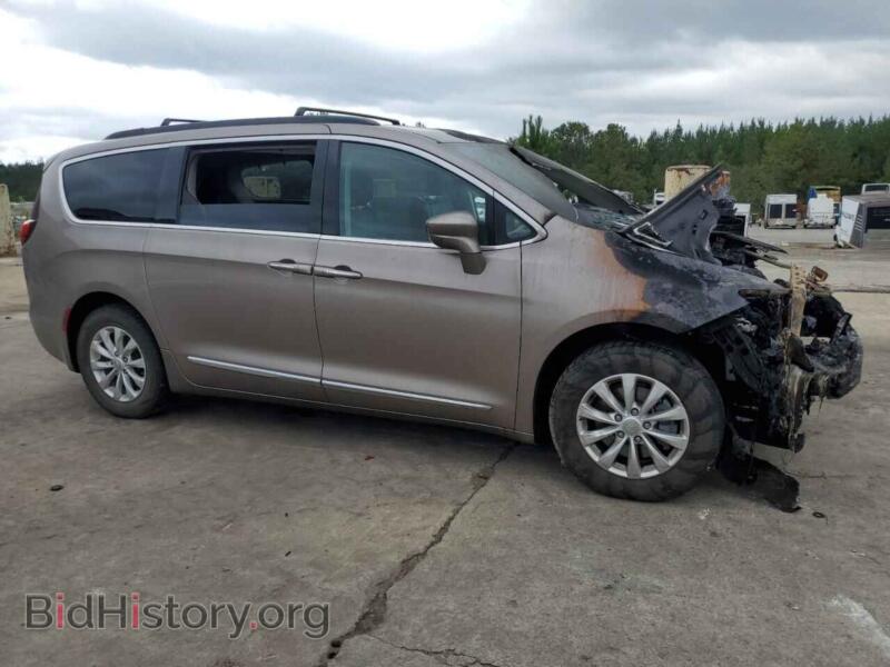 2017 Chrysler PACIFICA (VIN 2C4RC1BG5HR535762) — photo 4 of 14