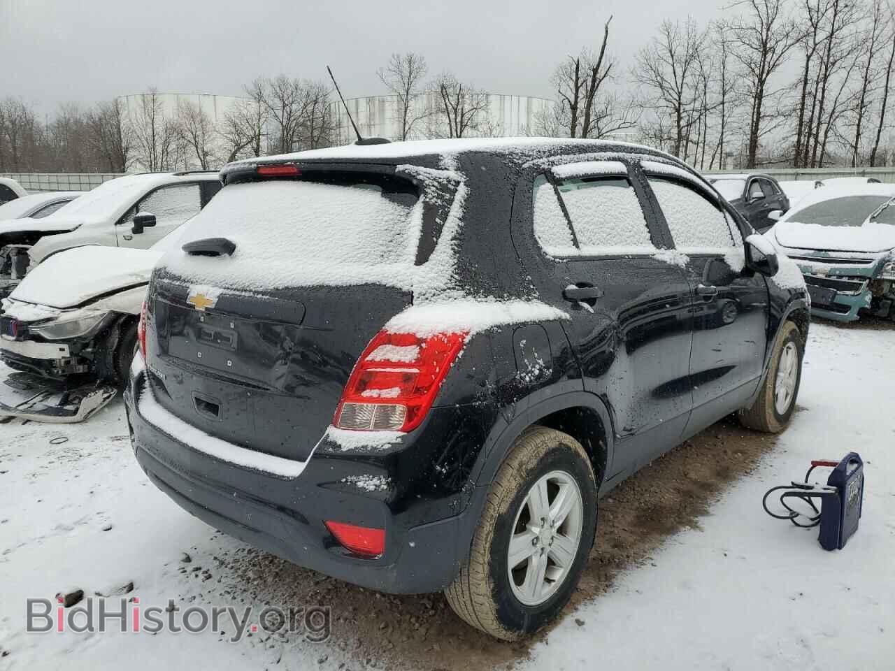 2017 CHEVROLET TRAX - VIN: 3GNCJNSB3HL285210 - Фото 3