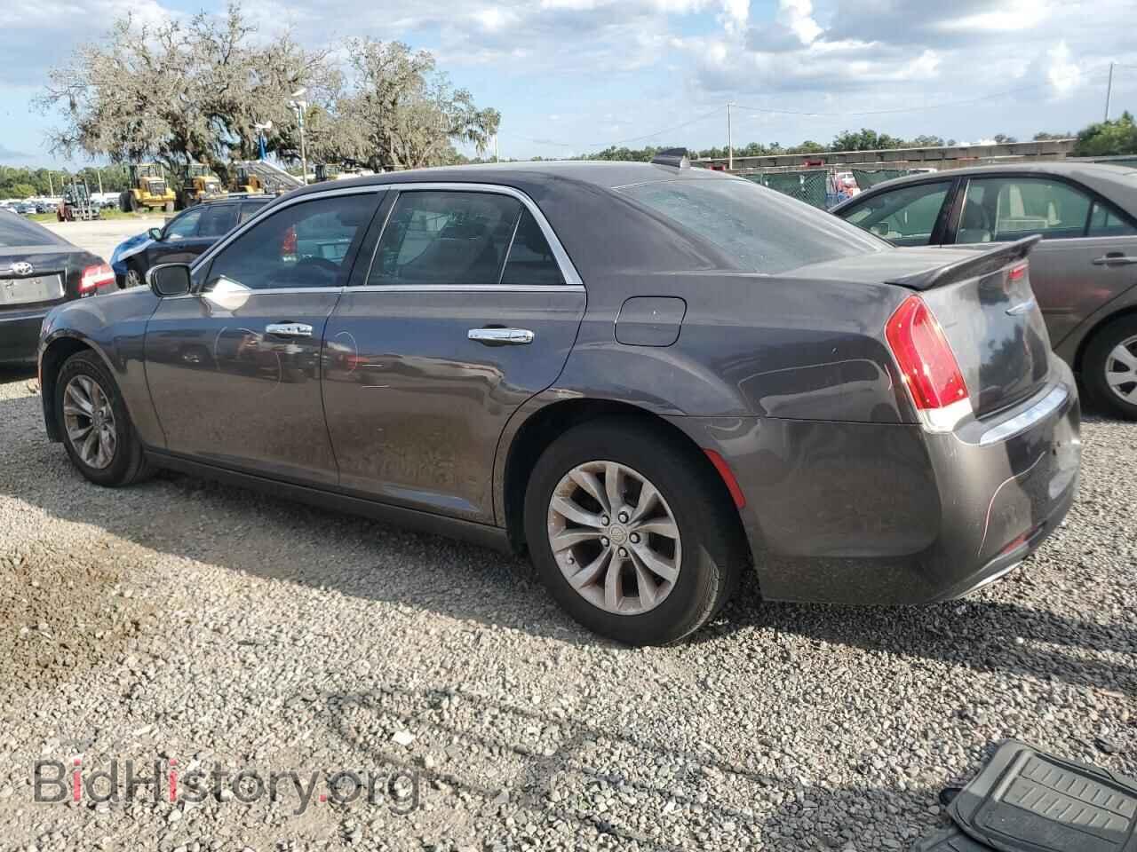 2018 CHRYSLER 300 - VIN: 2C3CCAAG3JH279242 - Фото 2