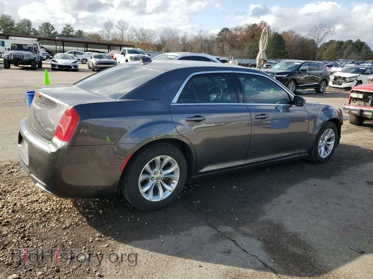 2015 CHRYSLER 300 - VIN: 2C3CCAAGXFH833092 - Фото 3