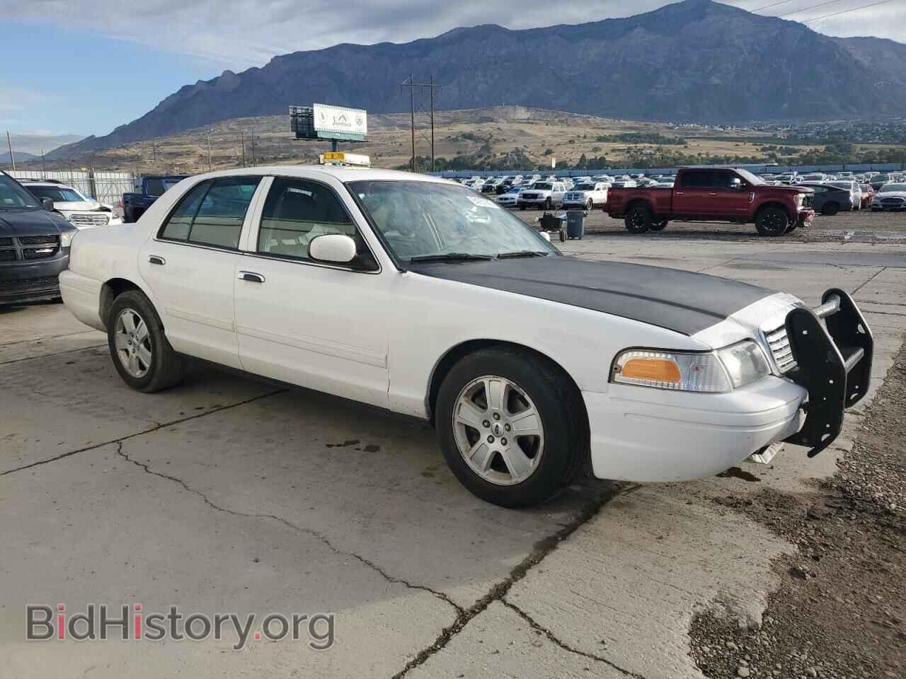 2011 FORD CROWN VIC - VIN: 2FABP7EV9BX175018 - Фото 4