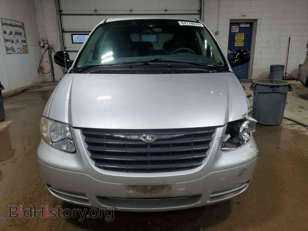 2006 CHRYSLER MINIVAN - VIN: 1A4GP45R76B740211 - Фото 5
