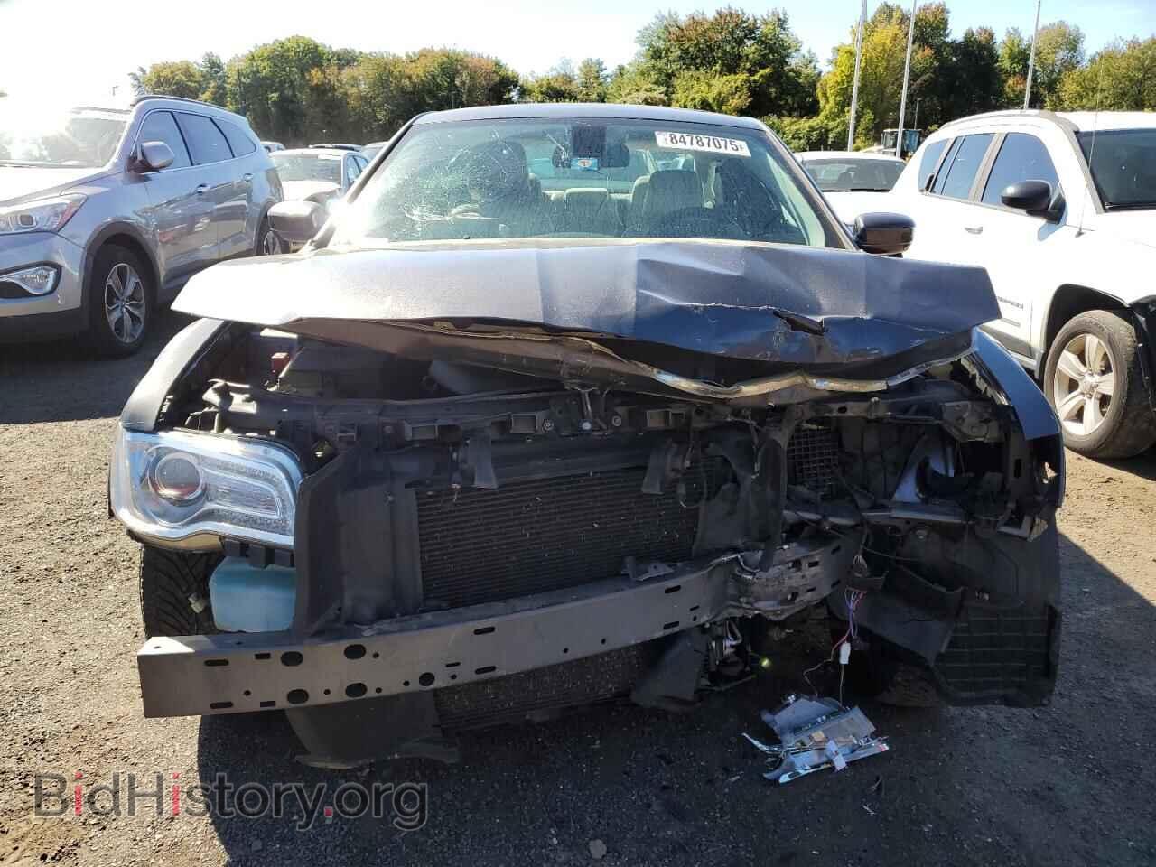 2017 CHRYSLER 300 - VIN: 2C3CCAAG4HH661855 - Фото 5