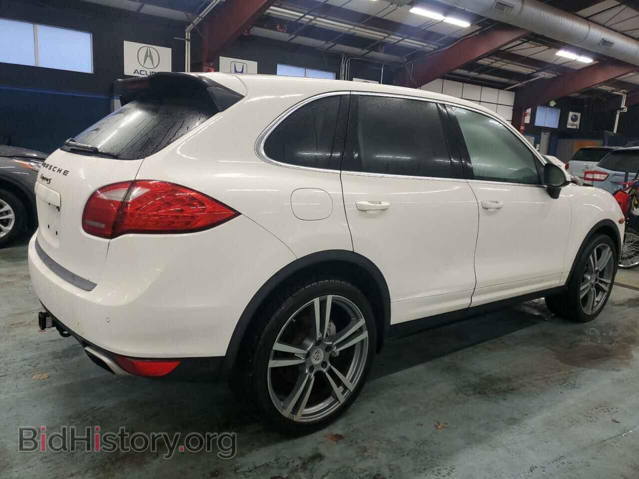 2011 PORSCHE CAYENNE - VIN: WP1AB2A22BLA54801 - Фото 3