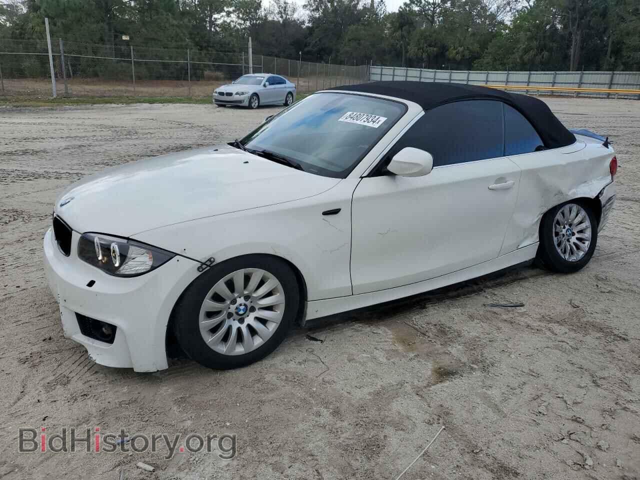 Фотография WBAUL7C55BVM79611 - BMW 1 SERIES 2011