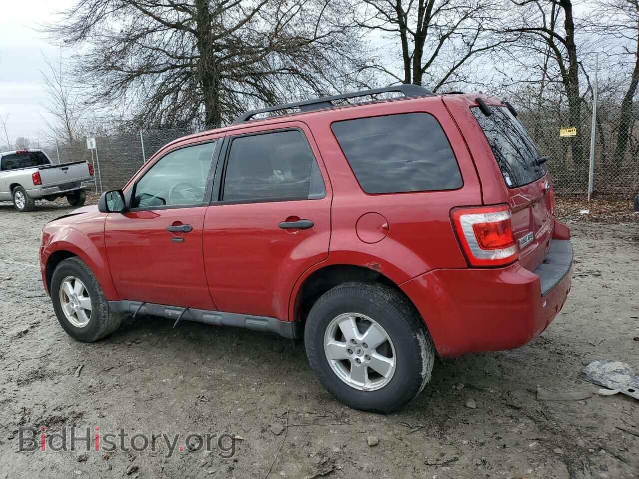 2011 FORD ESCAPE - VIN: 1FMCU9DG2BKC16979 - Фото 2
