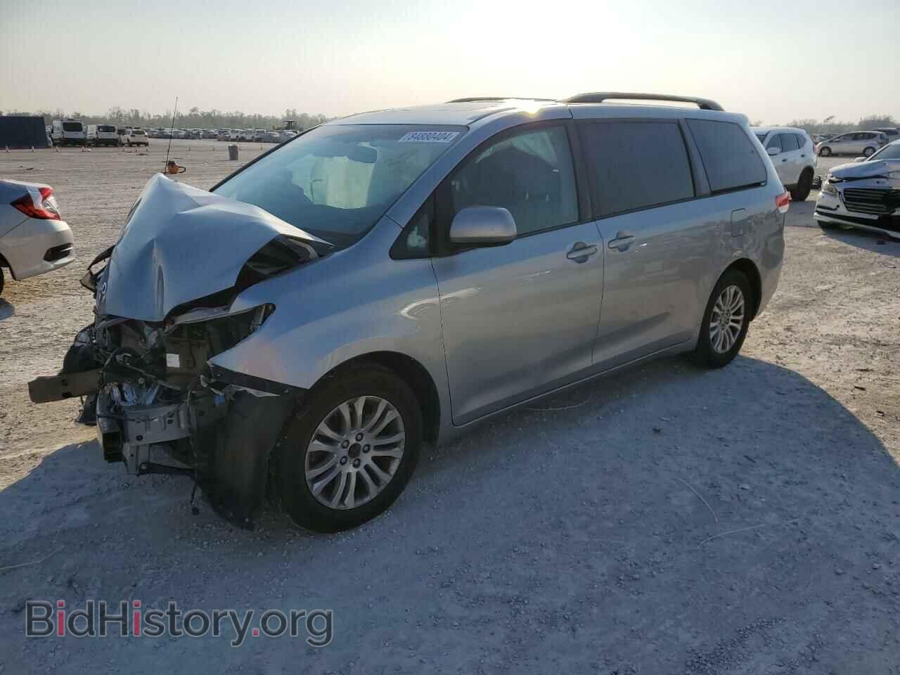 Photo 5TDYK3DCXES441173 - TOYOTA All Models 2014
