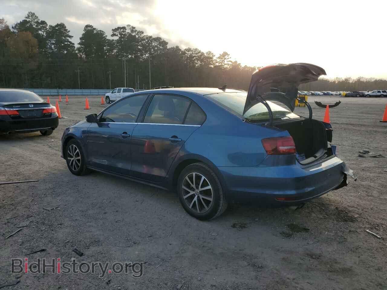 2017 VOLKSWAGEN JETTA - VIN: 3VWDB7AJ9HM281183 - Фото 2