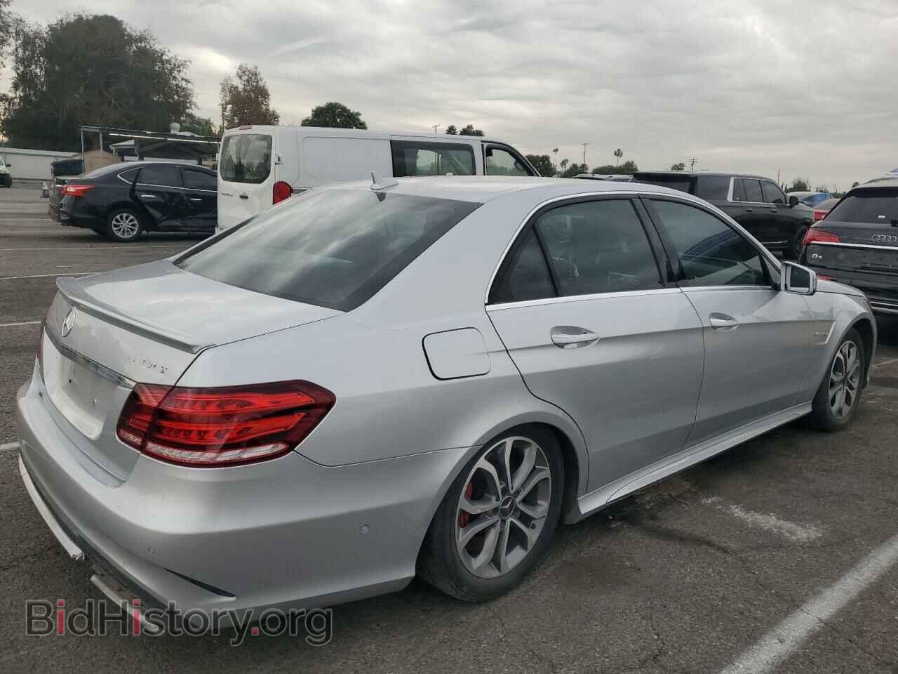 2015 MERCEDES-BENZ E-CLASS - VIN: WDDHF7GB5FB092842 - Фото 3