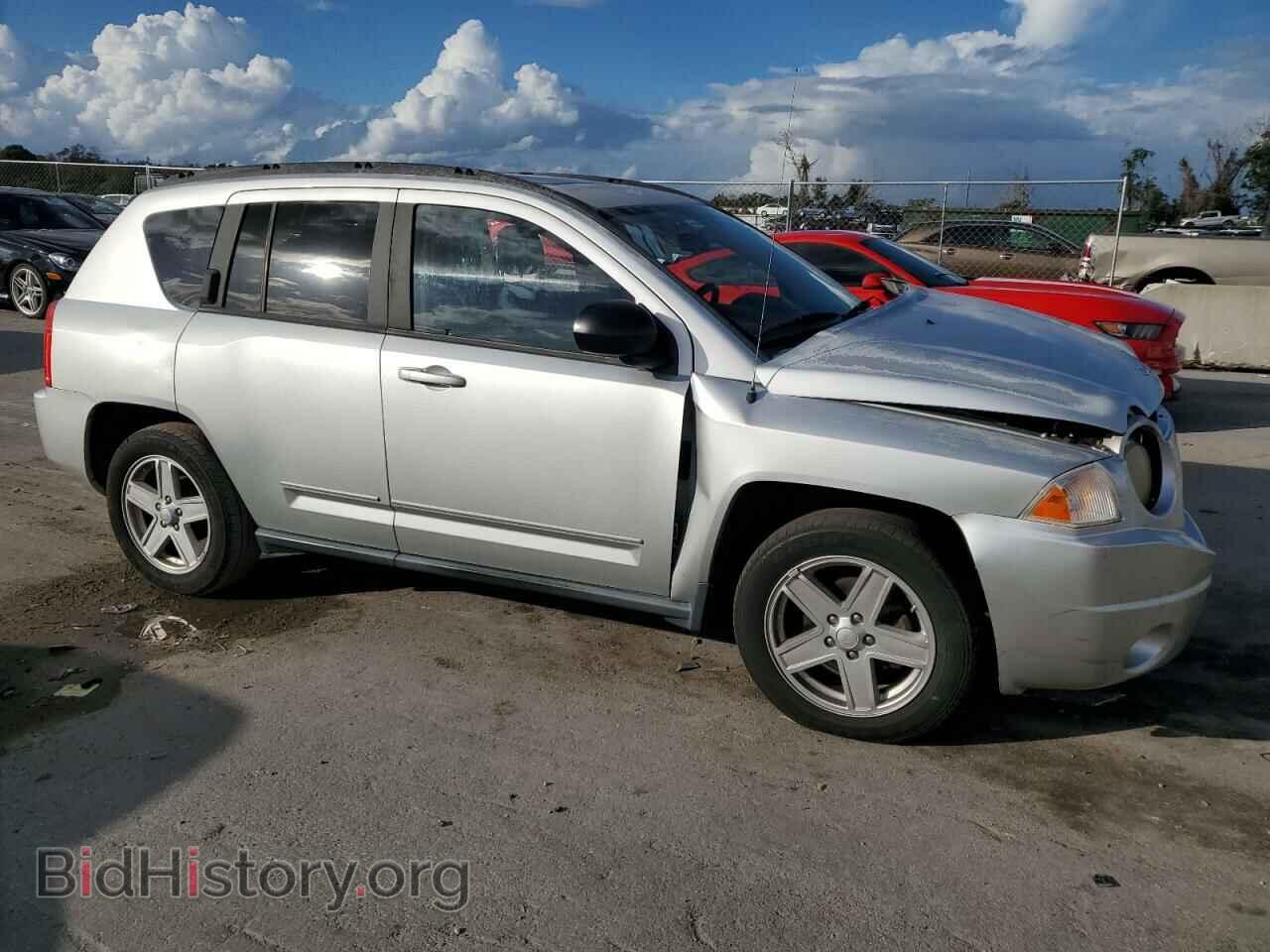 2010 JEEP COMPASS - VIN: 1J4NT4FB6AD503856 - Фото 4