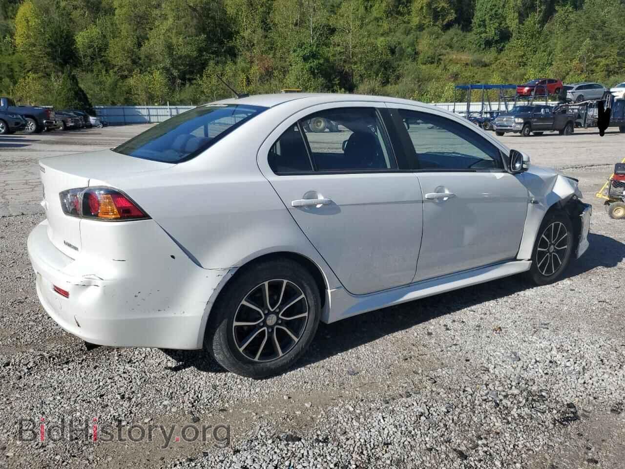 2017 MITSUBISHI LANCER - VIN: JA32U2FU8HU007767 - Фото 3