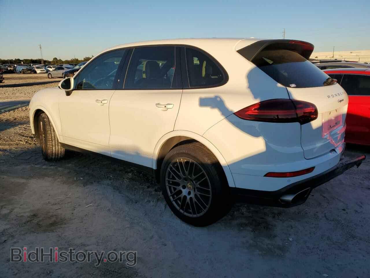 2017 PORSCHE CAYENNE - VIN: WP1AA2A23HKA88280 - Фото 2