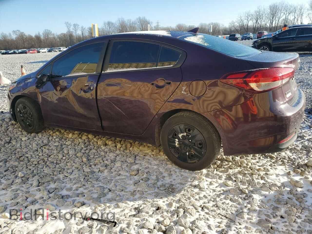 2017 KIA FORTE - VIN: 3KPFK4A73HE041829 - Фото 2