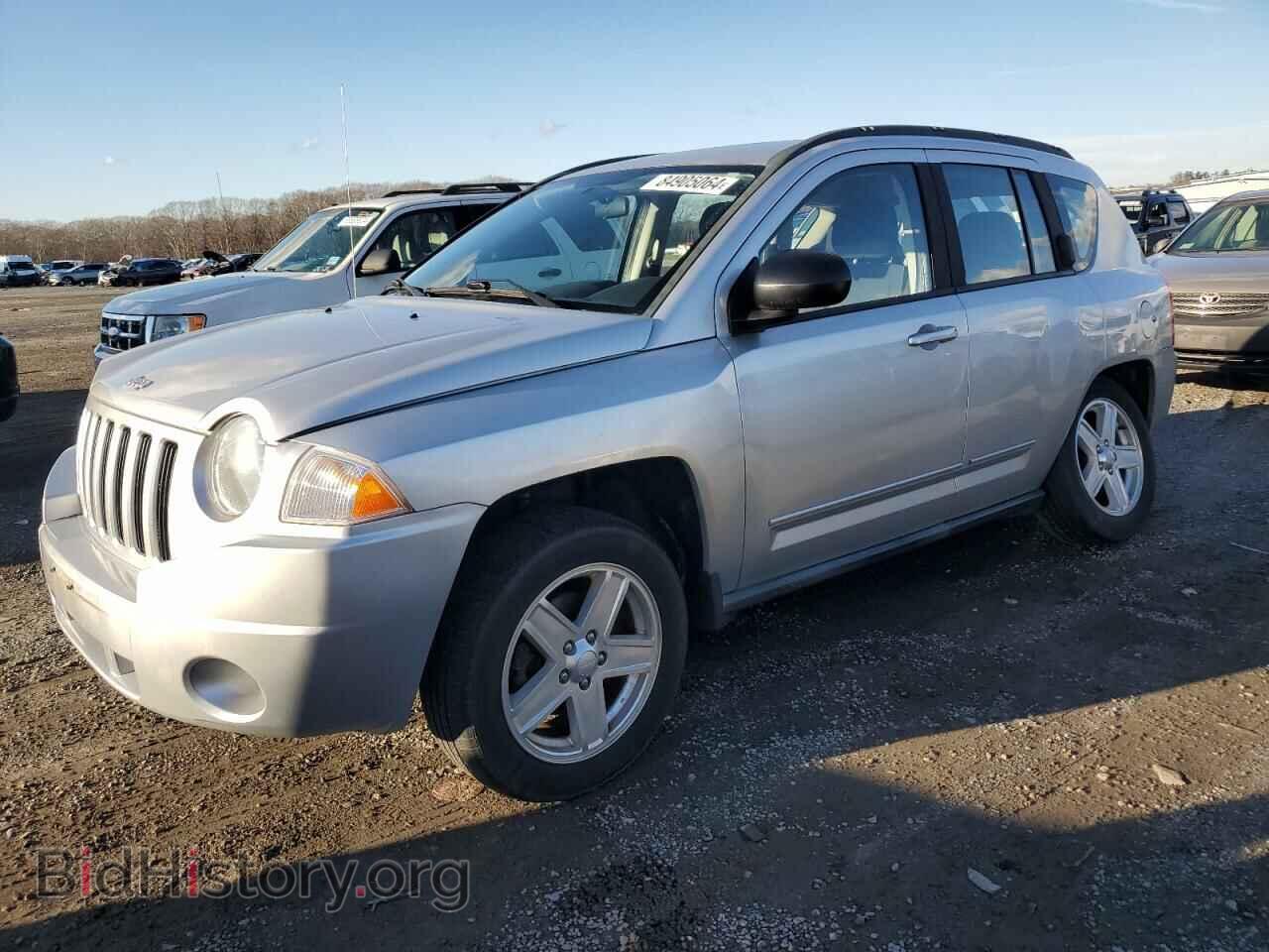 Photo 1J4NF4FB9AD584861 - JEEP COMPASS 2010