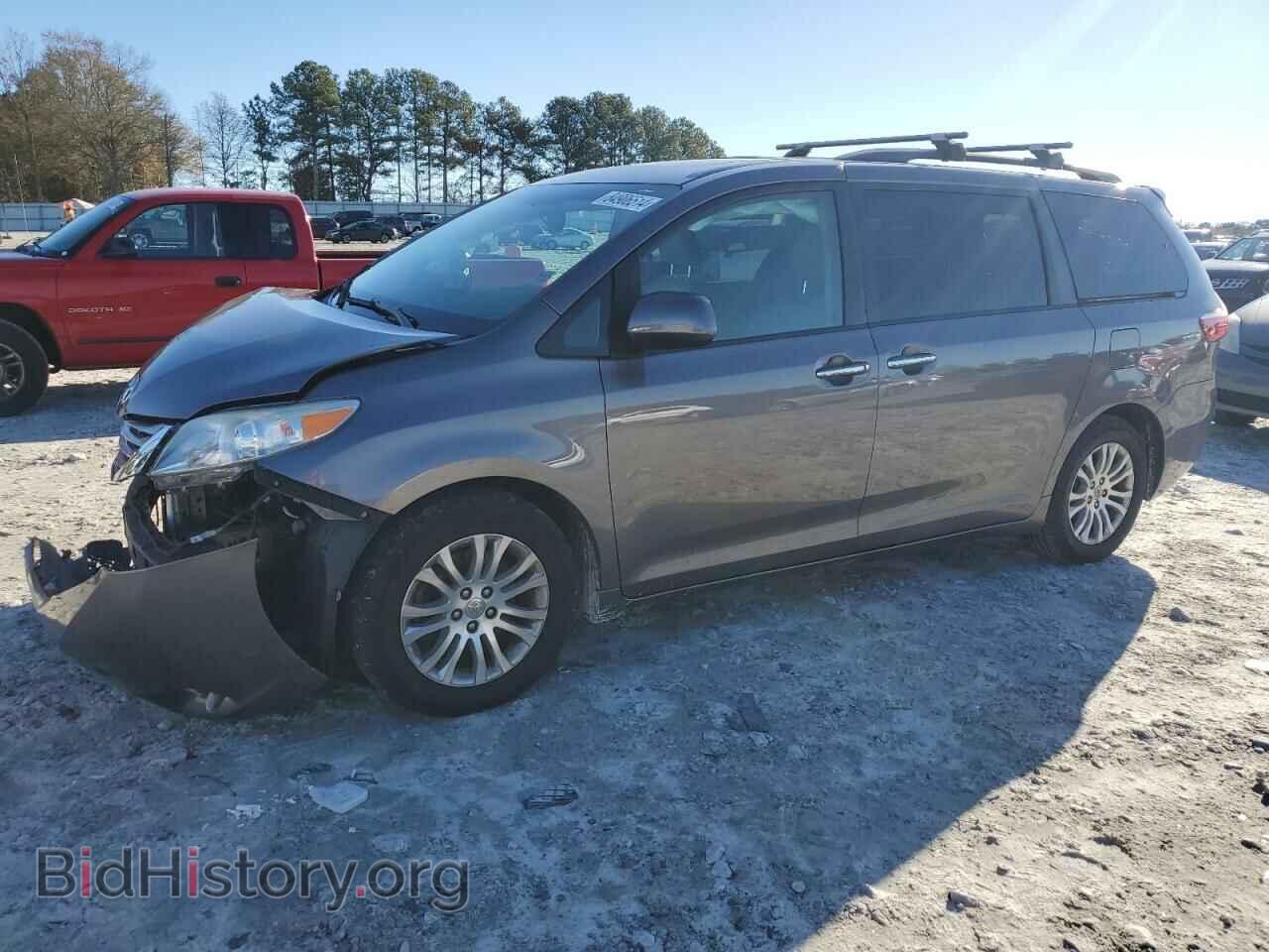 Photo 5TDYZ3DC3HS801657 - TOYOTA All Models 2017