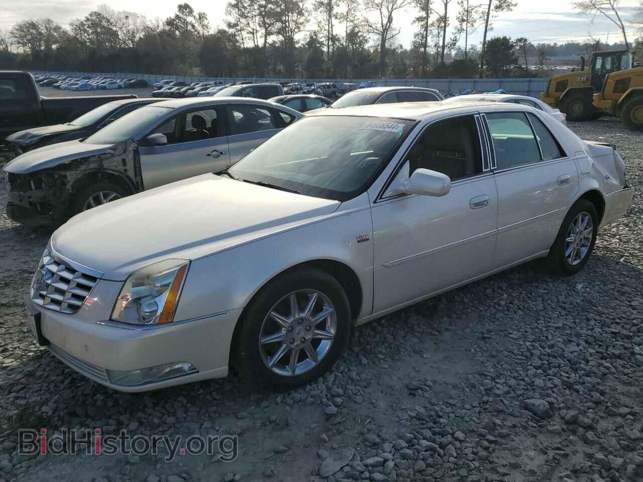Photo 1G6KD5E64BU118199 - CADILLAC DTS 2011