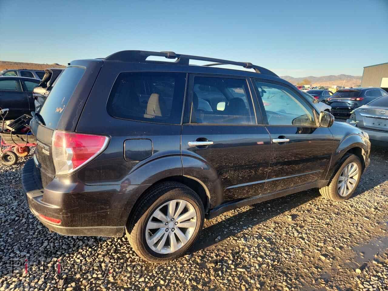 2011 SUBARU FORESTER - VIN: JF2SHAECXBH721135 - Фото 3
