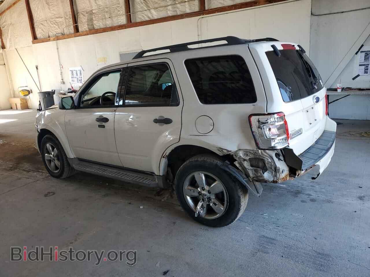2010 FORD ESCAPE - VIN: 1FMCU9D71AKB64923 - Фото 2