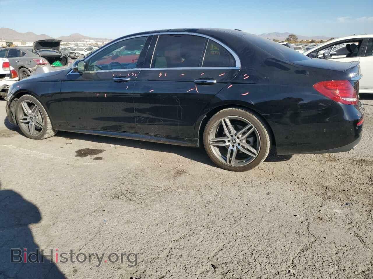 2017 MERCEDES-BENZ E-CLASS - VIN: WDDZF4KB6HA233100 - Фото 2