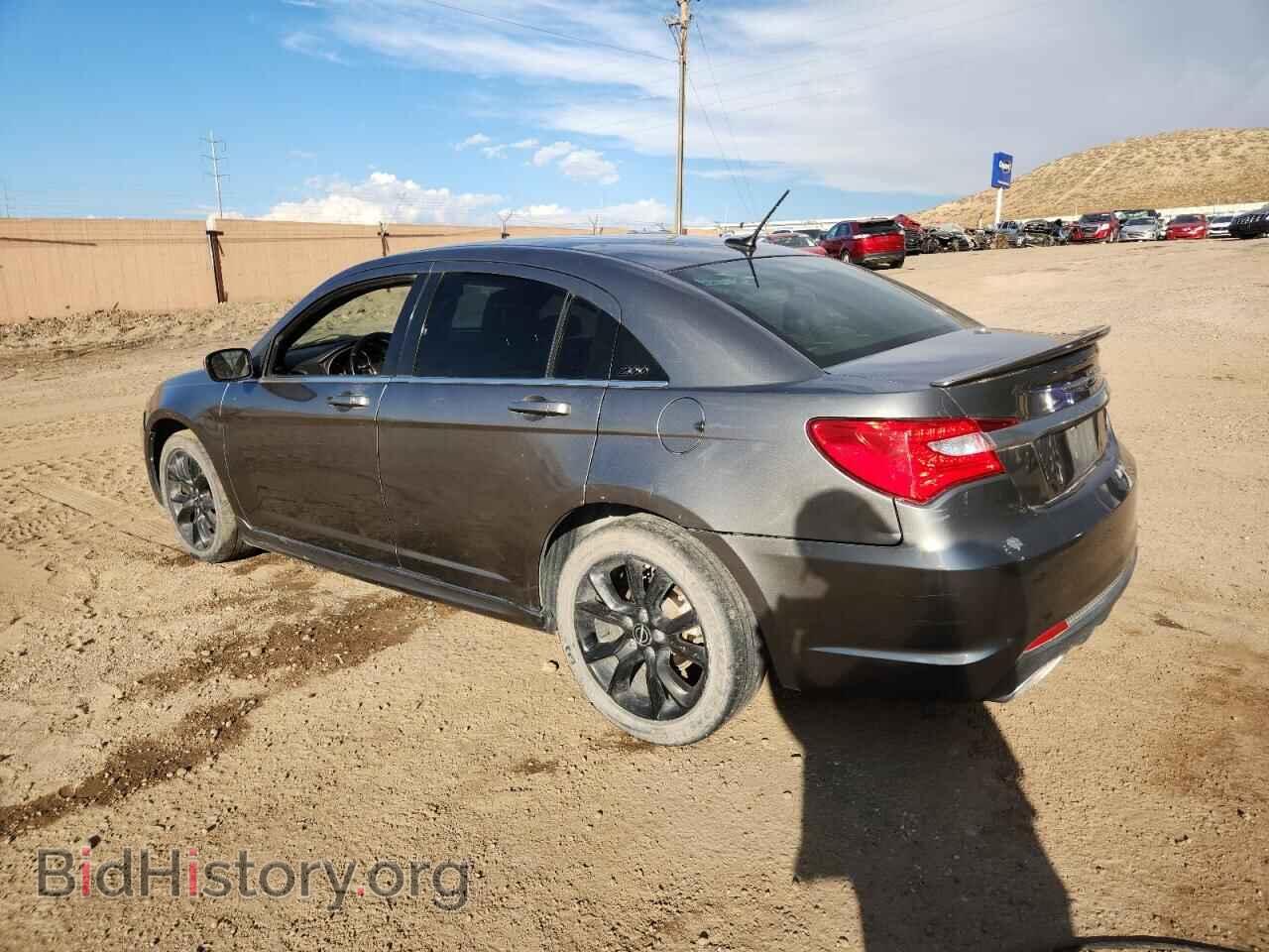 2013 CHRYSLER 200 - VIN: 1C3CCBHG5DN719176 - Фото 2