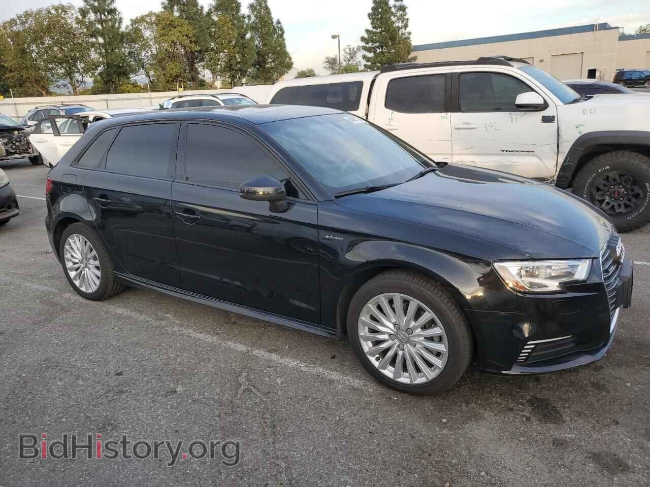 2018 AUDI A3 - VIN: WAUUPBFF8JA083383 - Фото 4