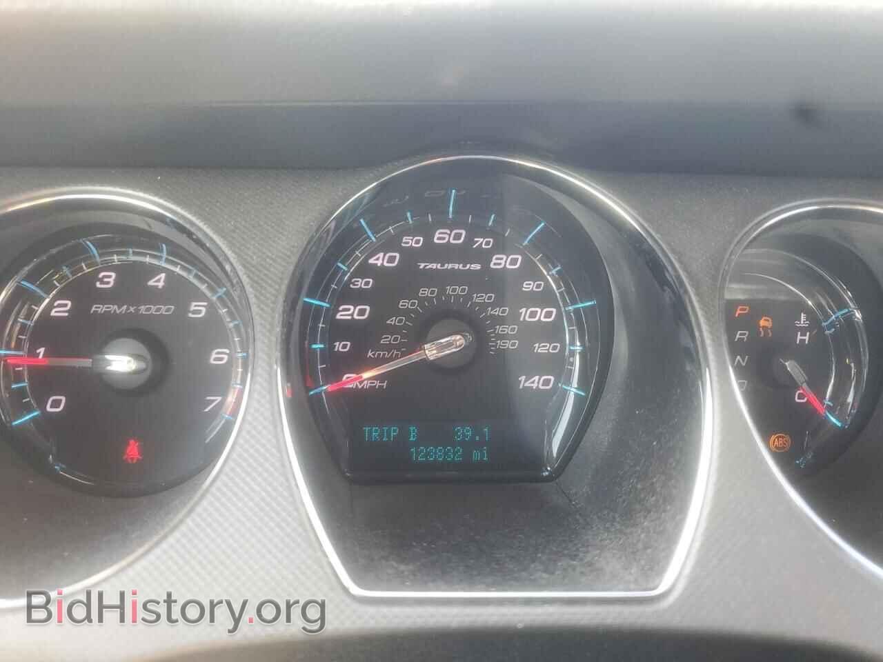 2011 FORD TAURUS - VIN: 1FAHP2DW6BG167553 - Фото 9