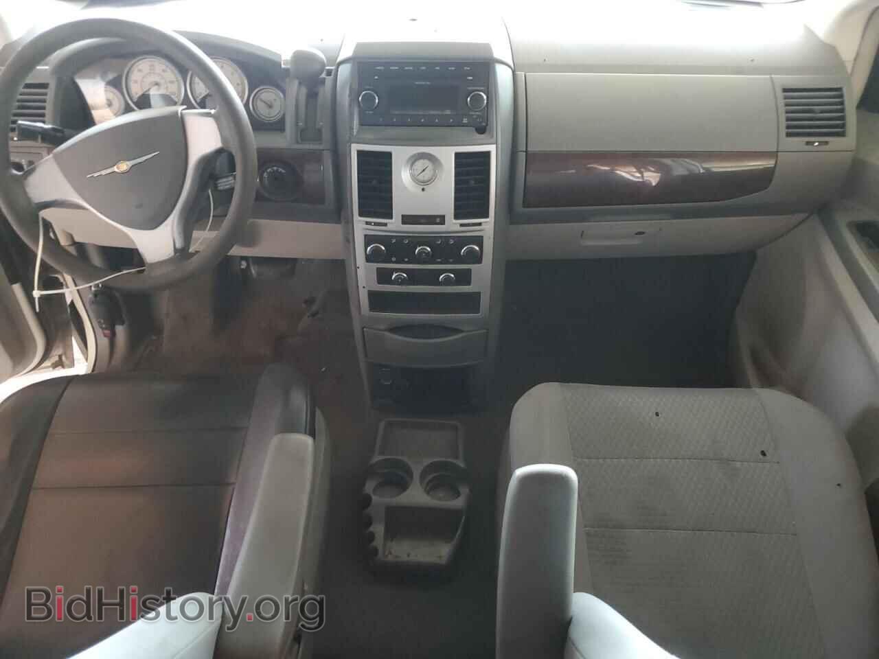 2010 CHRYSLER MINIVAN - VIN: 2A4RR4DE3AR213956 - Фото 8
