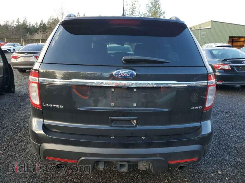 2011 Ford EXPLORER (VIN 1FMHK8F87BGA51834) — photo 6 of 13