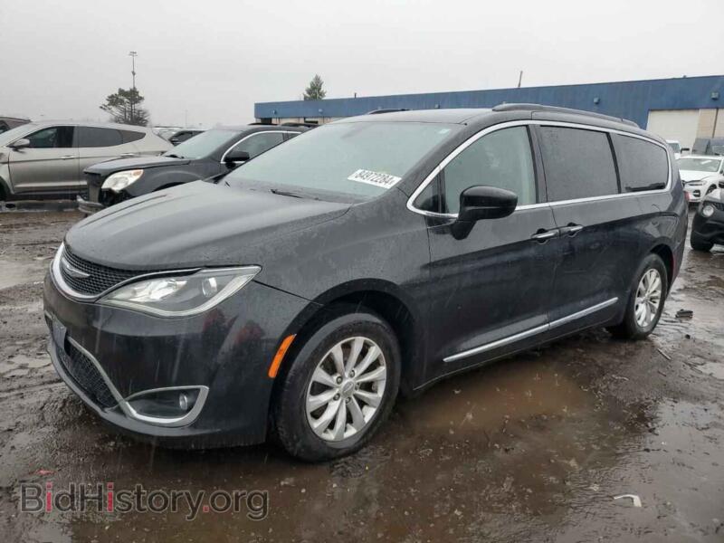 2017 Chrysler PACIFICA Touring L (VIN 2C4RC1BG9HR524036) — фото 1 из 13, Copart, повреждение: передняя часть