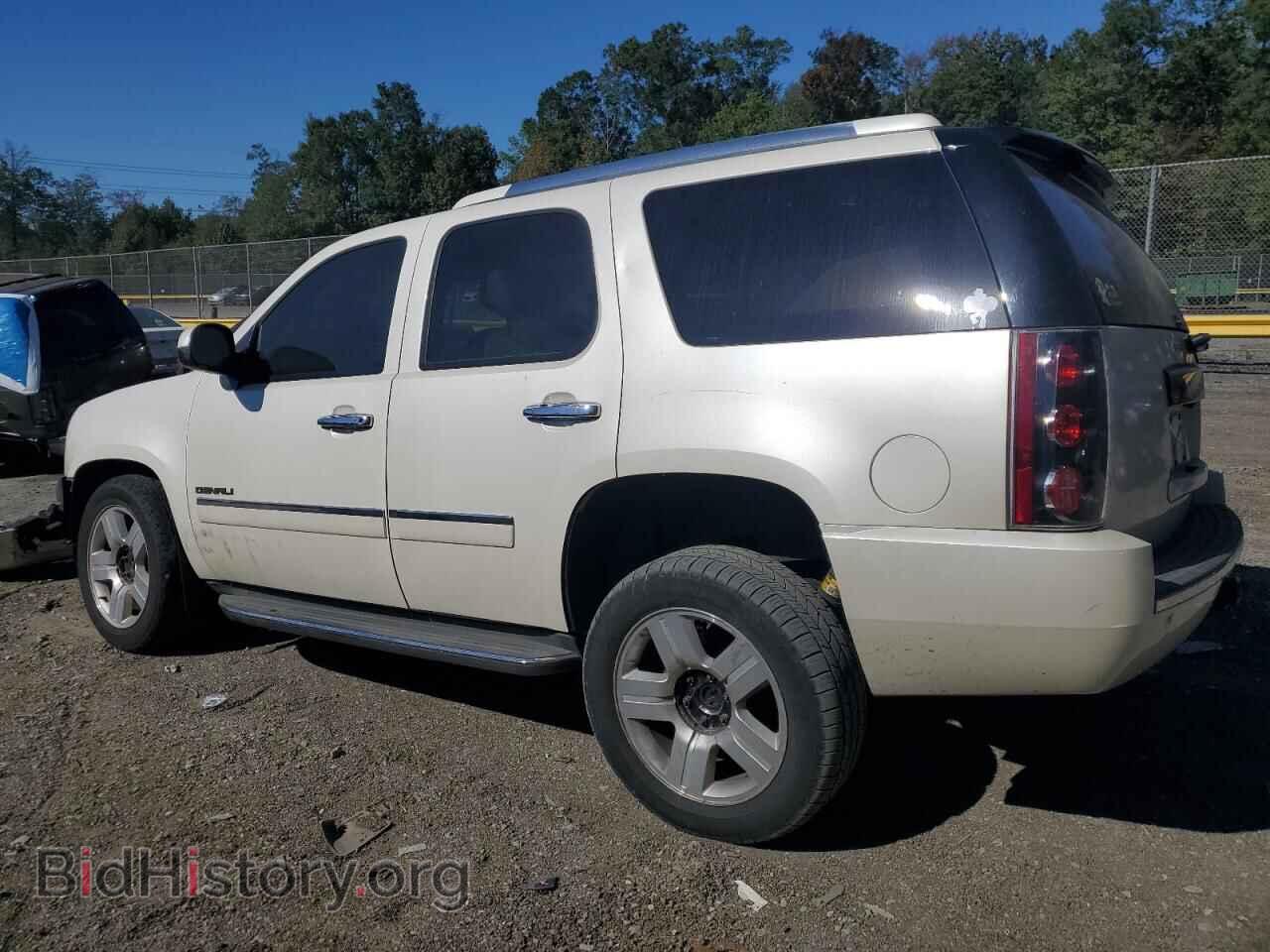 2011 GMC YUKON - VIN: 1GKS2EEFXBR172634 - Фото 2