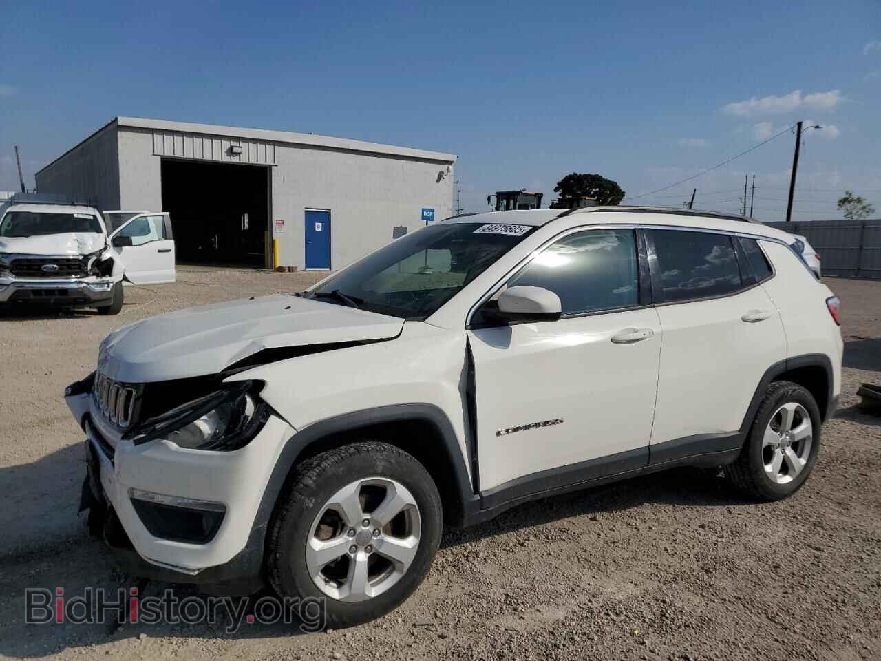 Photo 3C4NJDBB2HT680068 - JEEP COMPASS 2017