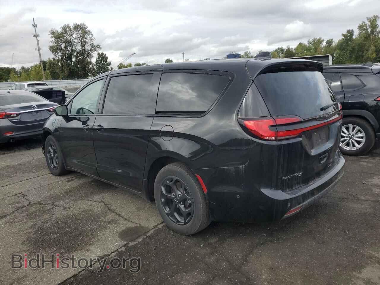2023 CHRYSLER PACIFICA - VIN: 2C4RC1S77PR562816 - Фото 2