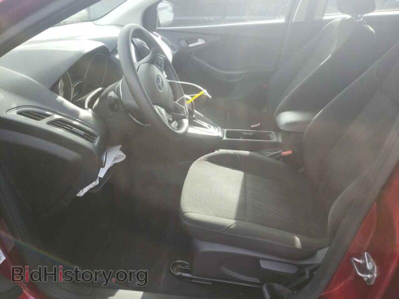 2017 Ford FOCUS (VIN 1FADP3H25HL301447) — photo 7 of 13