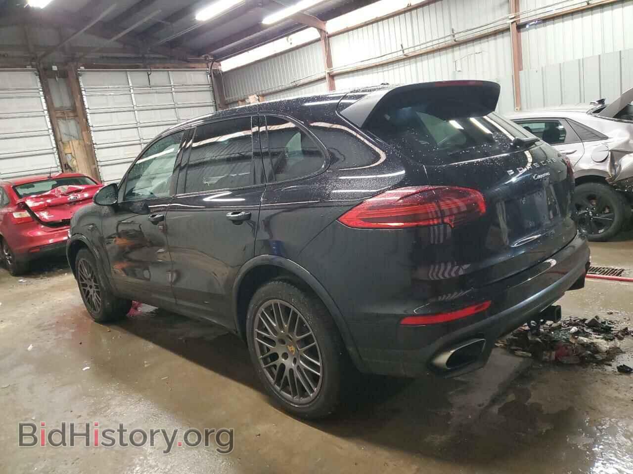 2017 PORSCHE CAYENNE - VIN: WP1AA2A20HKA87426 - Фото 2