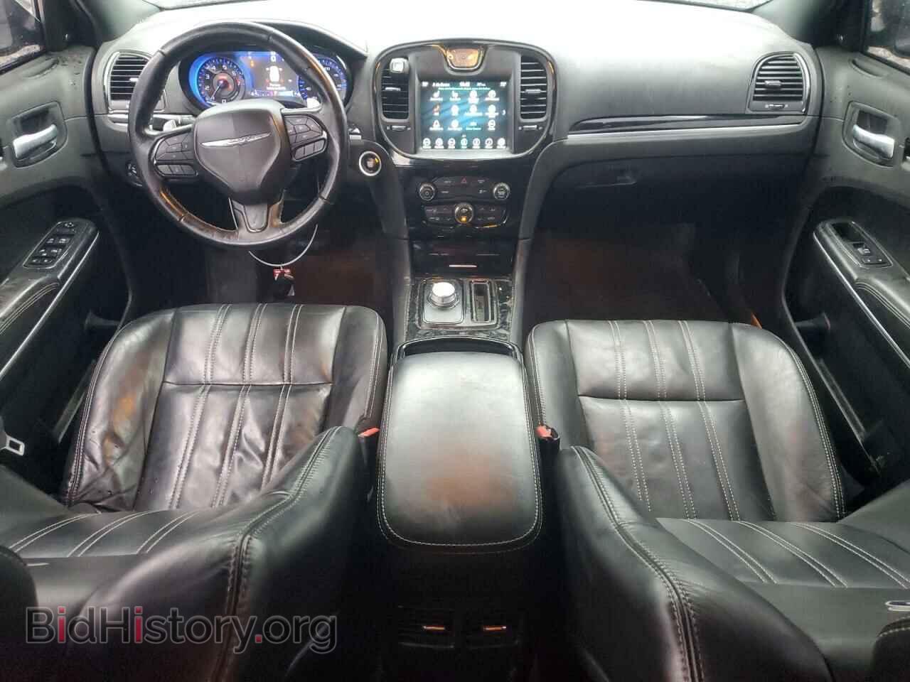 2018 CHRYSLER 300 - VIN: 2C3CCAGGXJH267340 - Фото 8