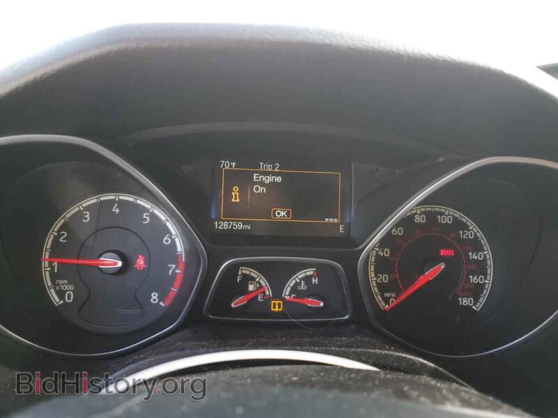 2016 Ford FOCUS (VIN 1FADP3L95GL392108) — фото 9 из 14