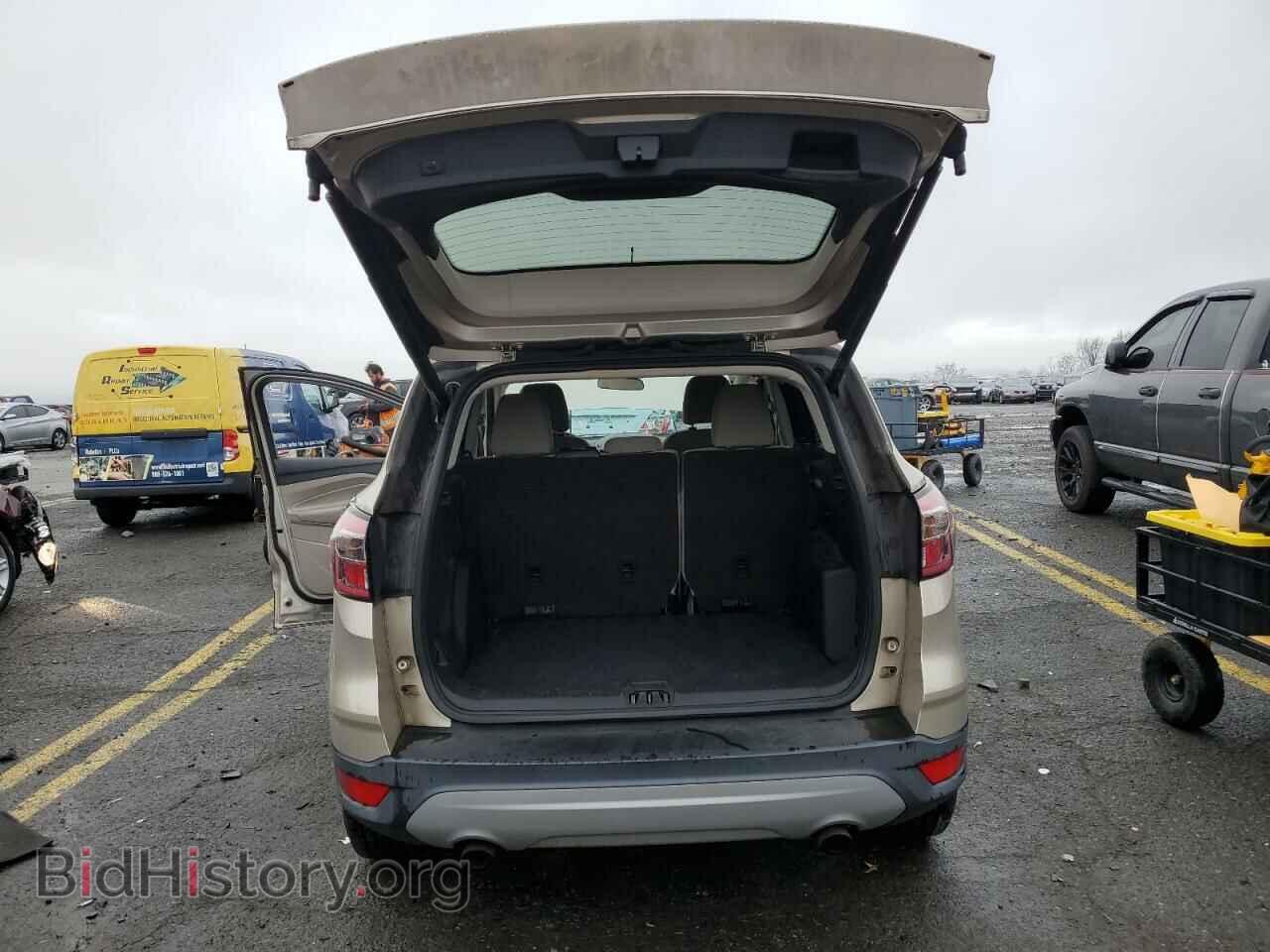 2017 FORD ESCAPE - VIN: 1FMCU9G9XHUB71445 - Фото 6