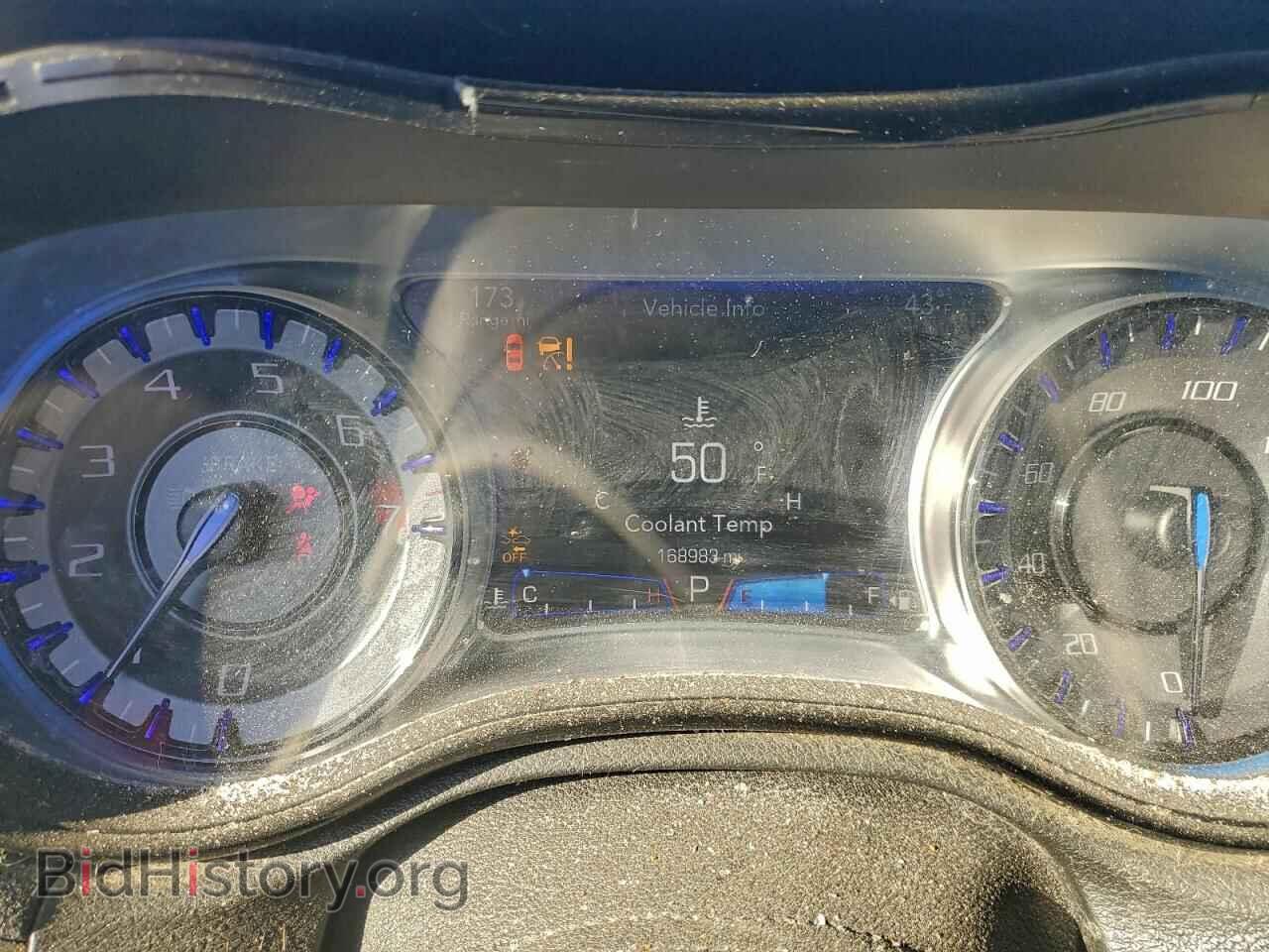 2018 CHRYSLER 300 - VIN: 2C3CCAGG3JH300162 - Фото 9