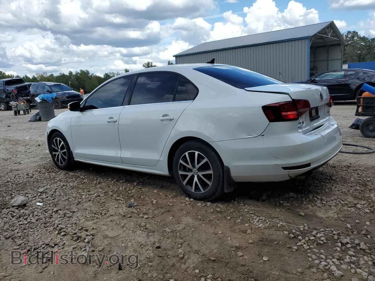 2017 VOLKSWAGEN JETTA - VIN: 3VWDB7AJ7HM242544 - Фото 2